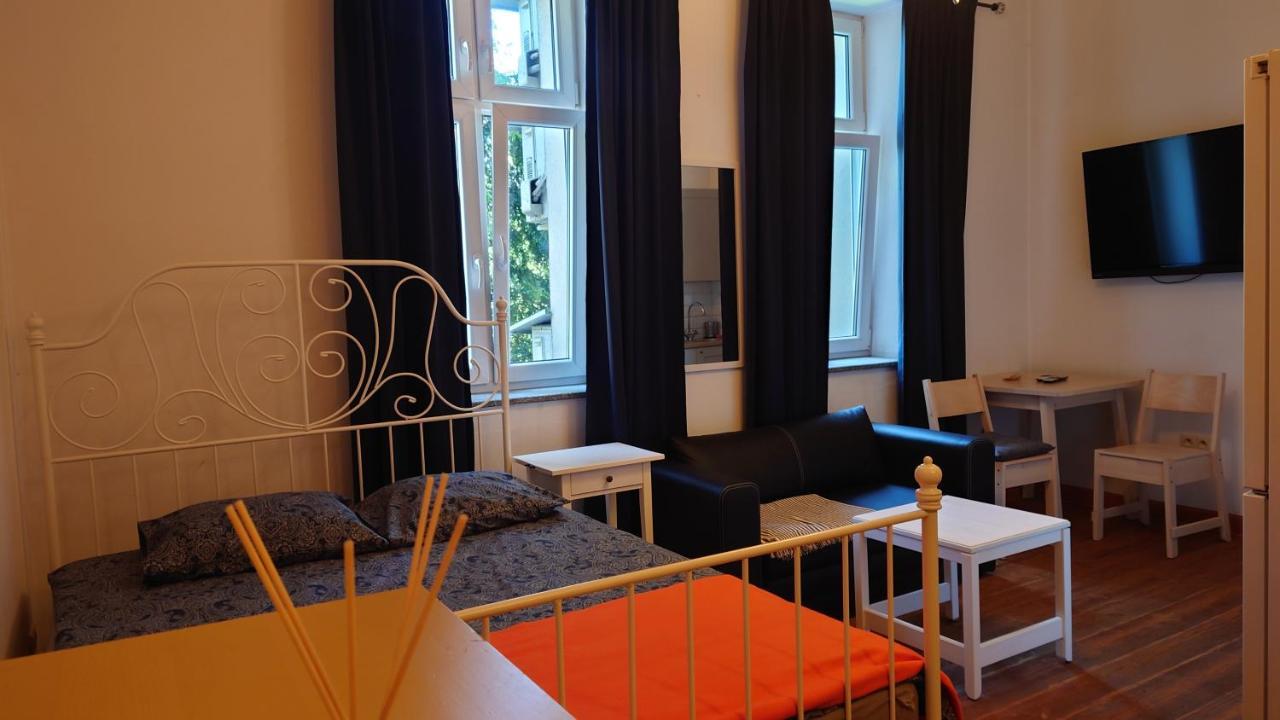 Apartamenty Przy Stonehenge Sosnowiec Kültér fotó